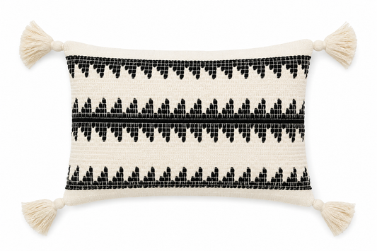 Cojín decorativo tejido tonos crudo y negro